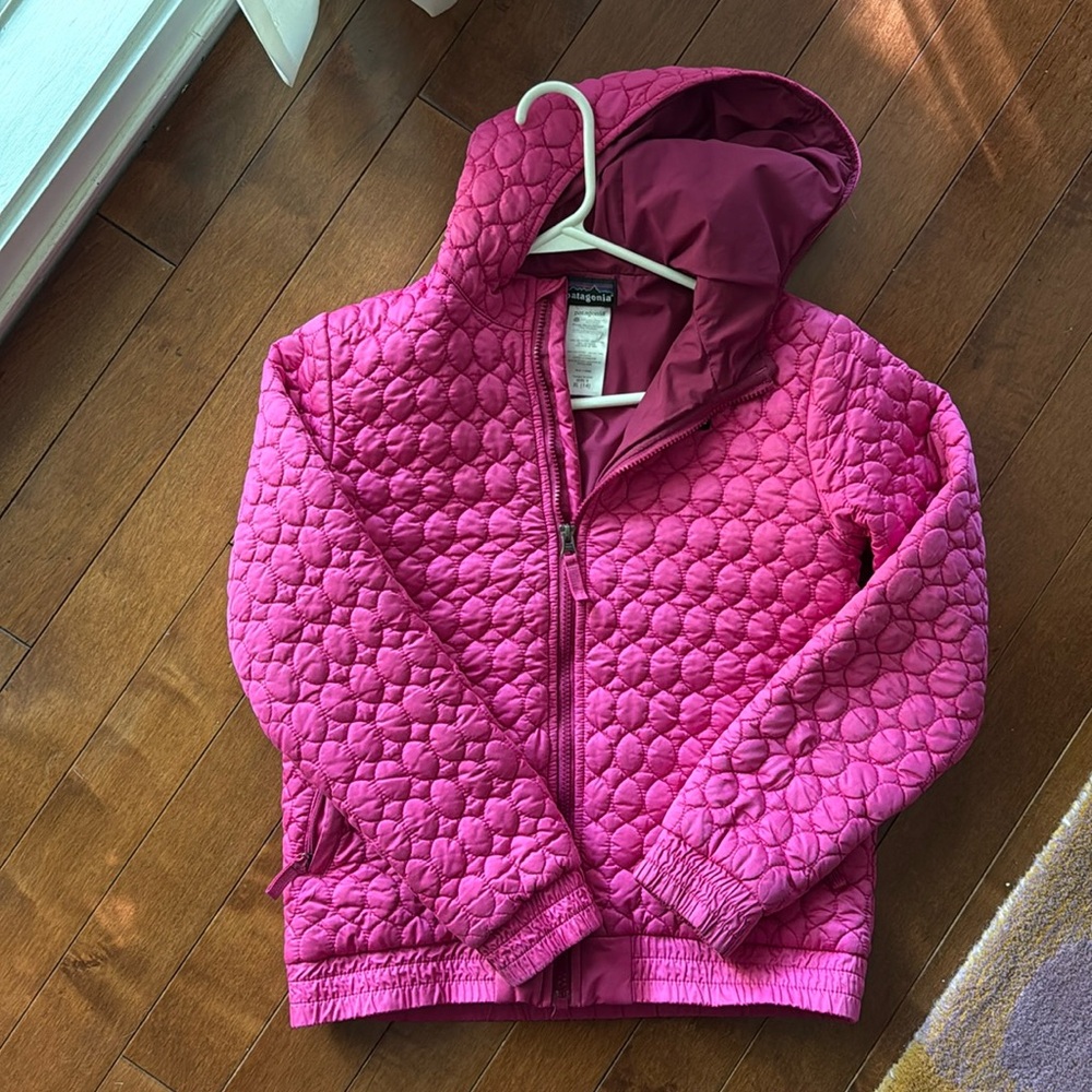 Girls, Patagonia jacket size XL 14